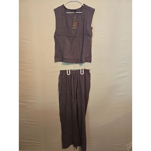 Sleeveless Gray Top & Matching Wide-Leg Pant Set With Pockets - Picture 1 of 5